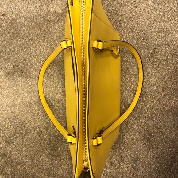 Polo Ralph Lauren Medium Yellow Purse - Picture 5 of 13